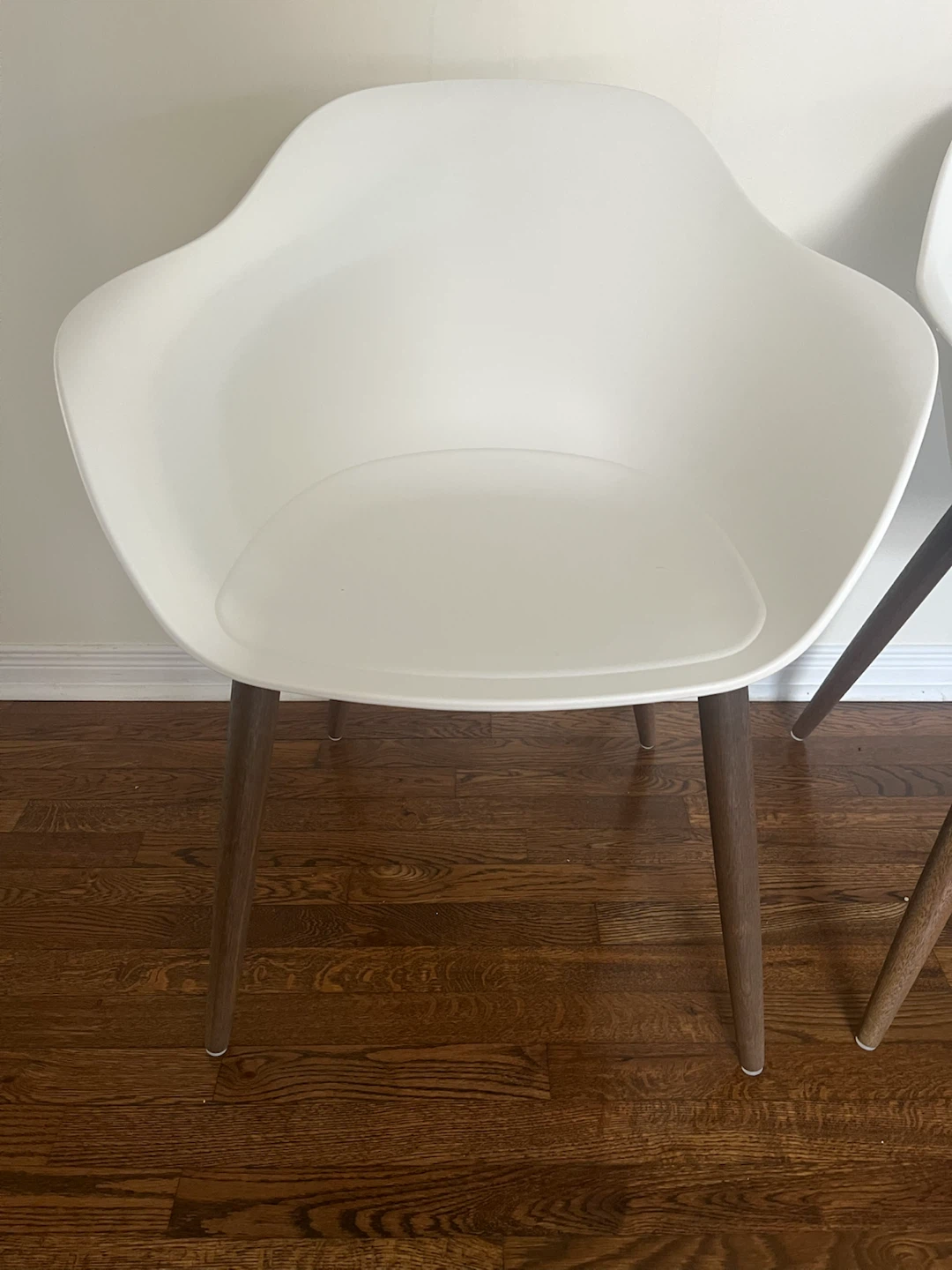 Set of 2 White Accent Chairs - photo 2