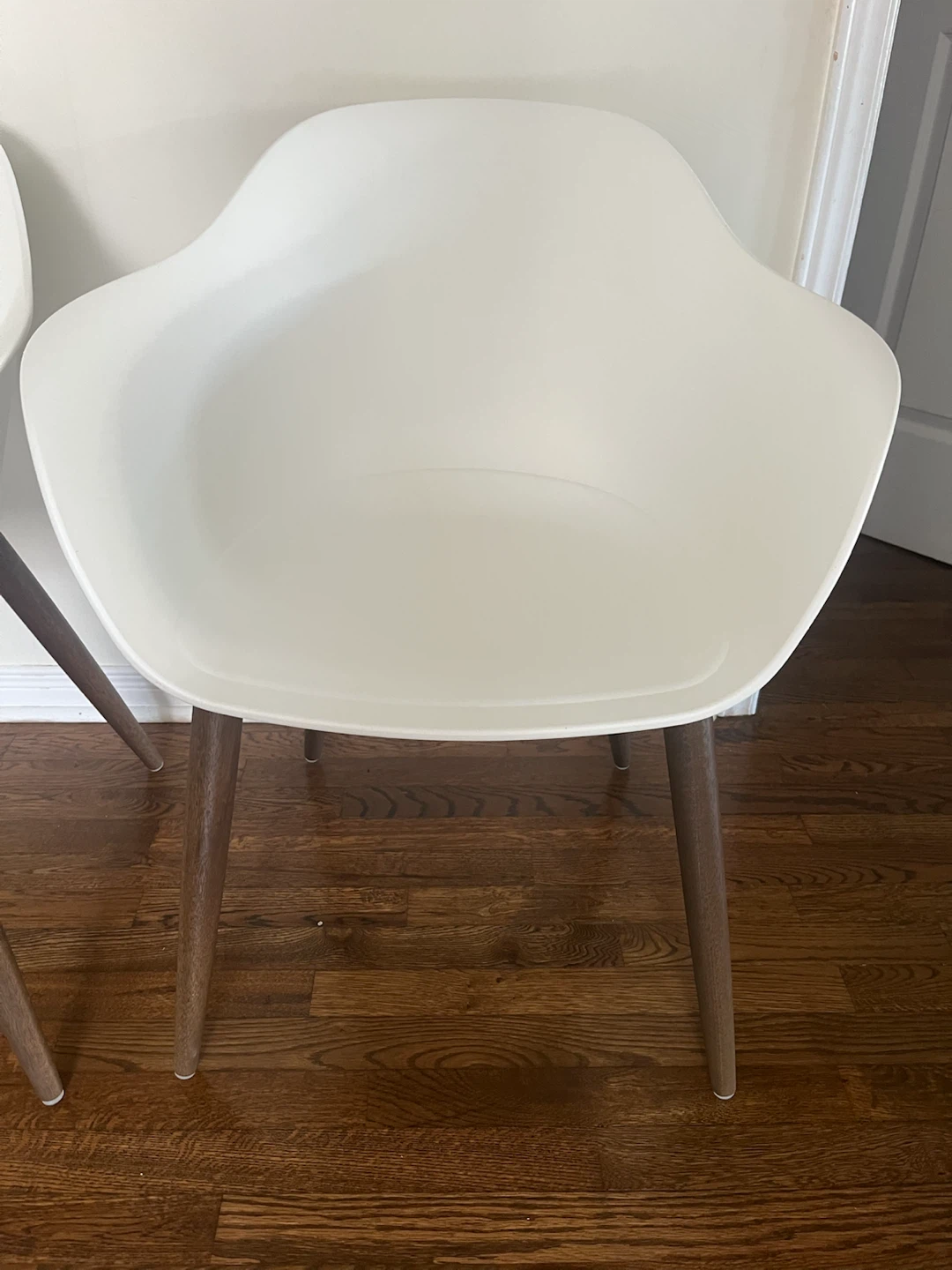 Set of 2 White Accent Chairs - photo 3