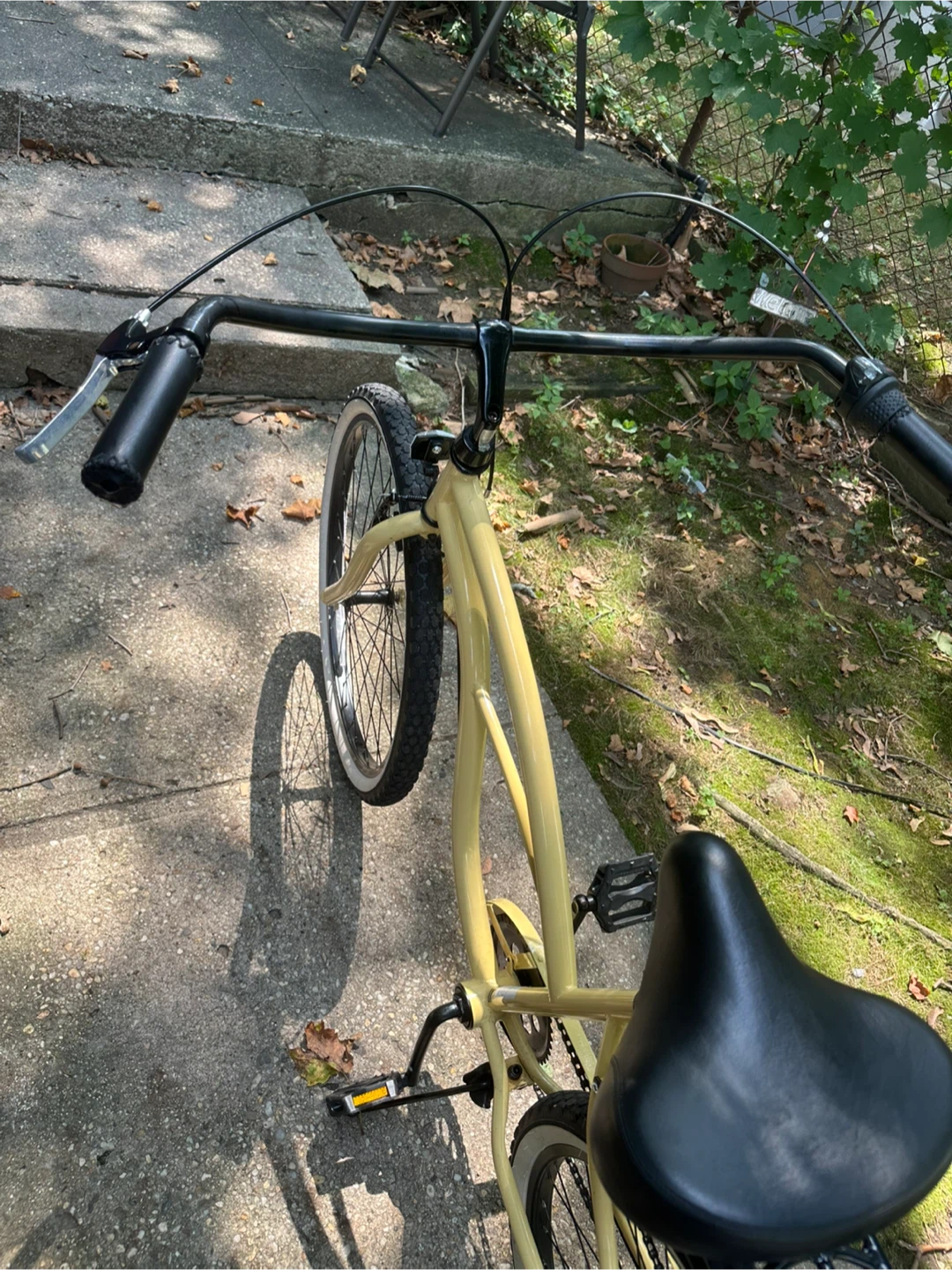 Yellow Cruiser Bicycle with Rack - photo 5