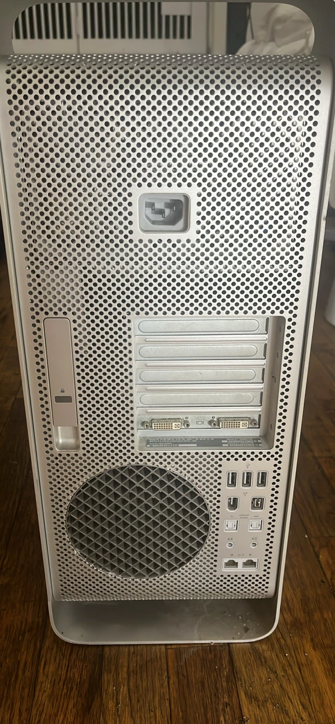 Apple Mac Pro Tower Computer