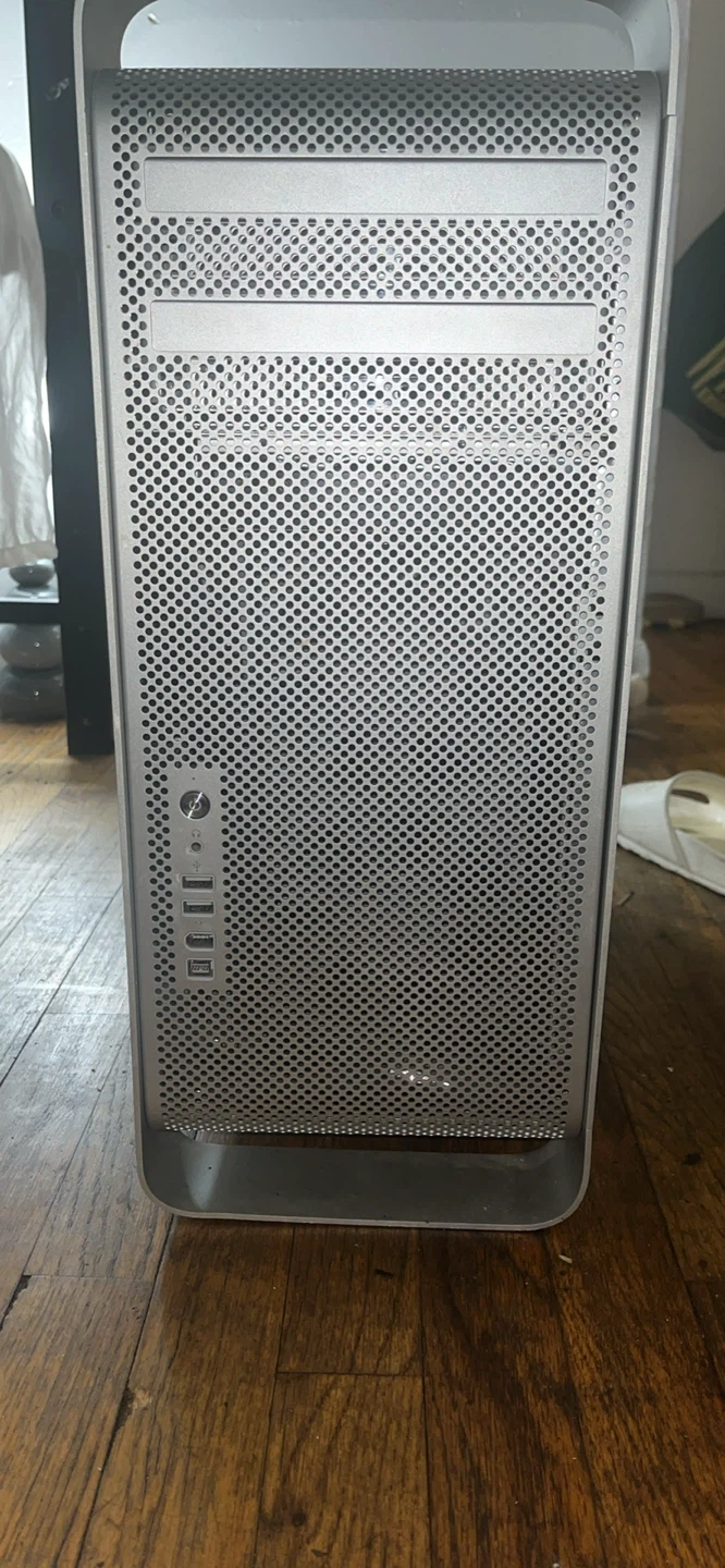 Apple Mac Pro Tower Computer - photo 2
