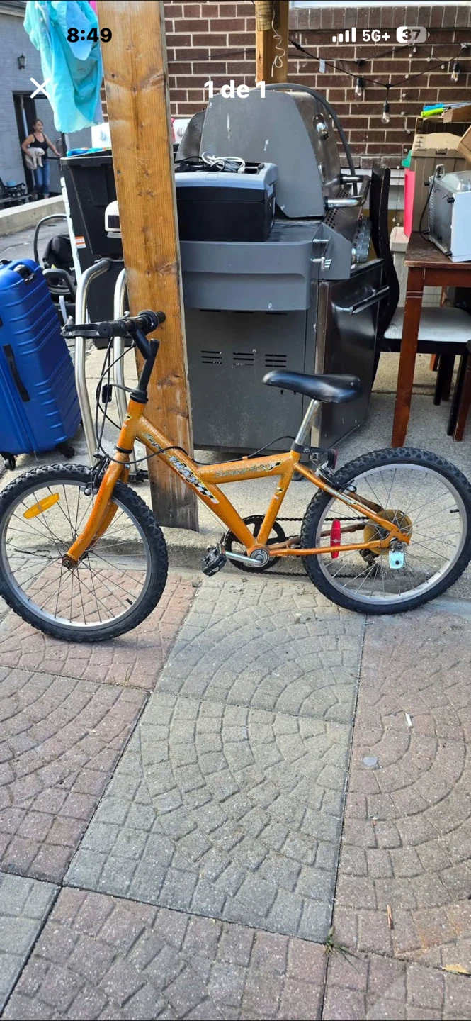 Kids' Bike with Training Wheels - photo 2