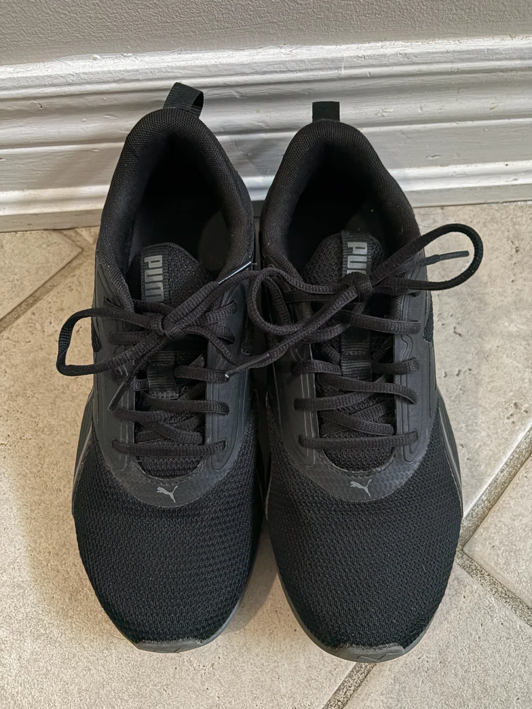 Men’s size 7.5 puma runners