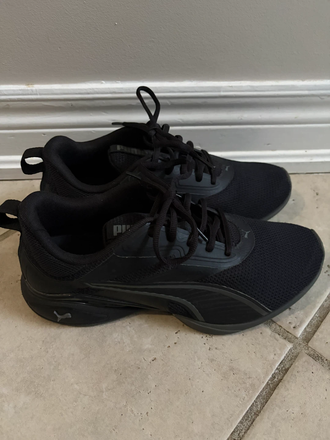 Men’s size 7.5 puma runners - photo 2