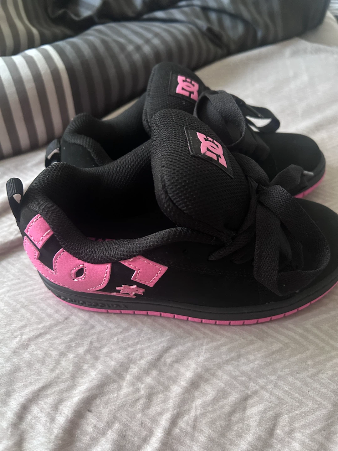 DC Court Graffik Little Kid/Big Kid Skate Shoes - Black/Pink - photo 3