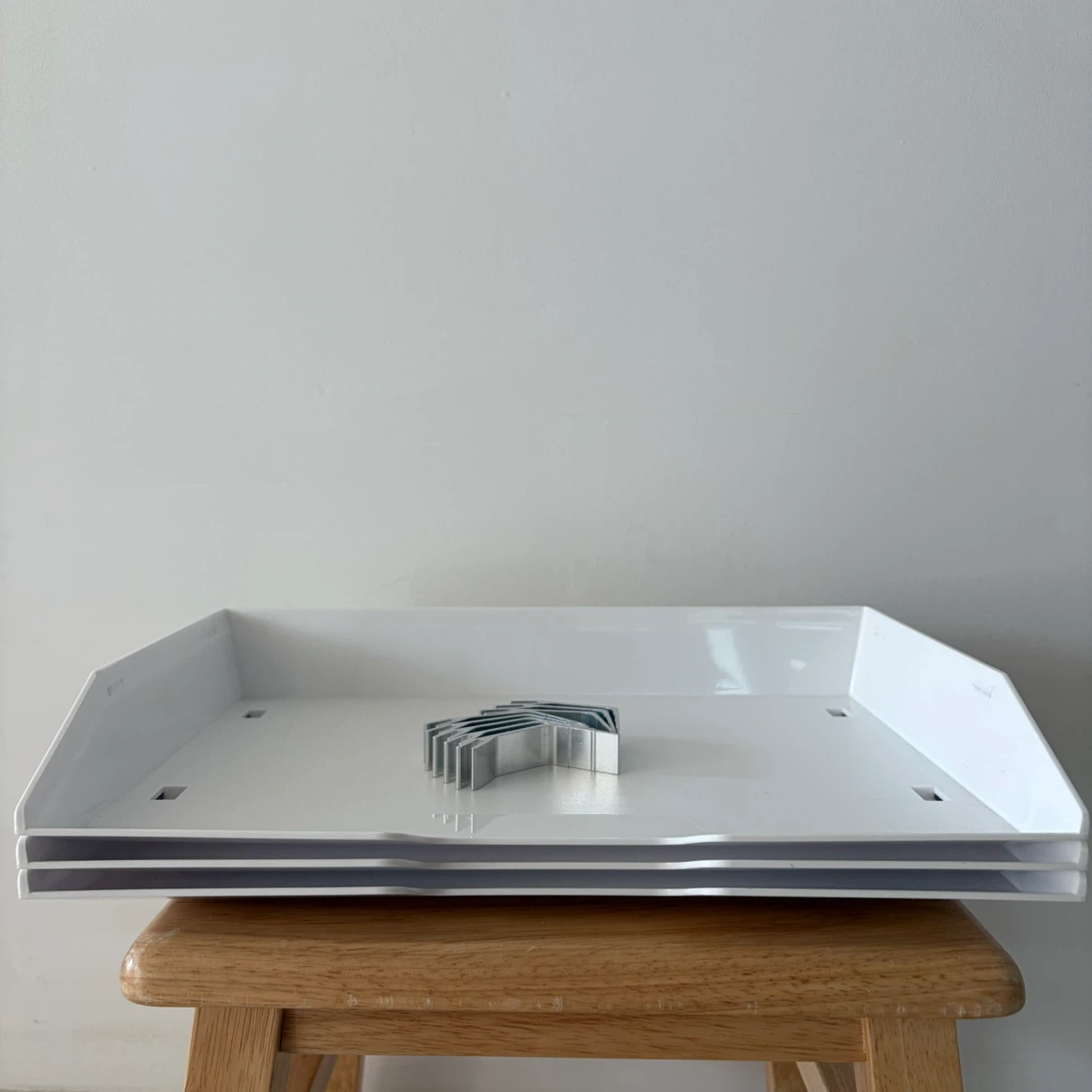 Stackable letter trays - photo 3