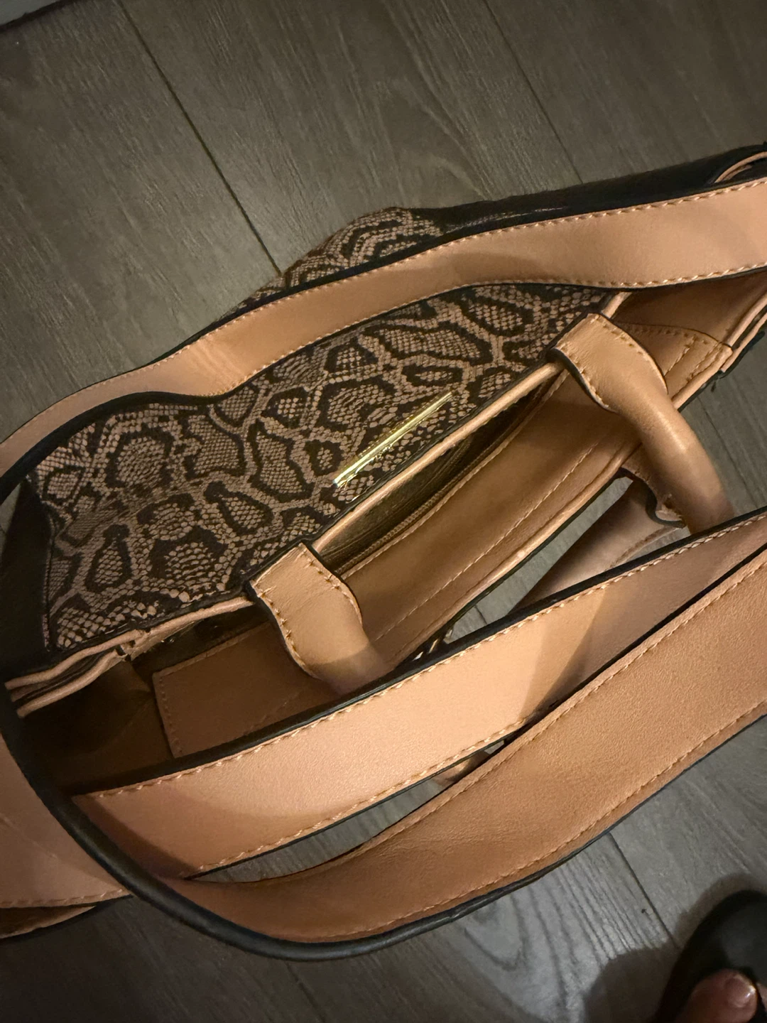 SUSEN Women's Faux Leather Snake Print Tote Bag - photo 3
