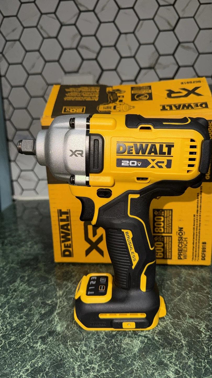 DEWALT DCF891 XR Brushless 20V MAX Mid-Torque Impact Wrench