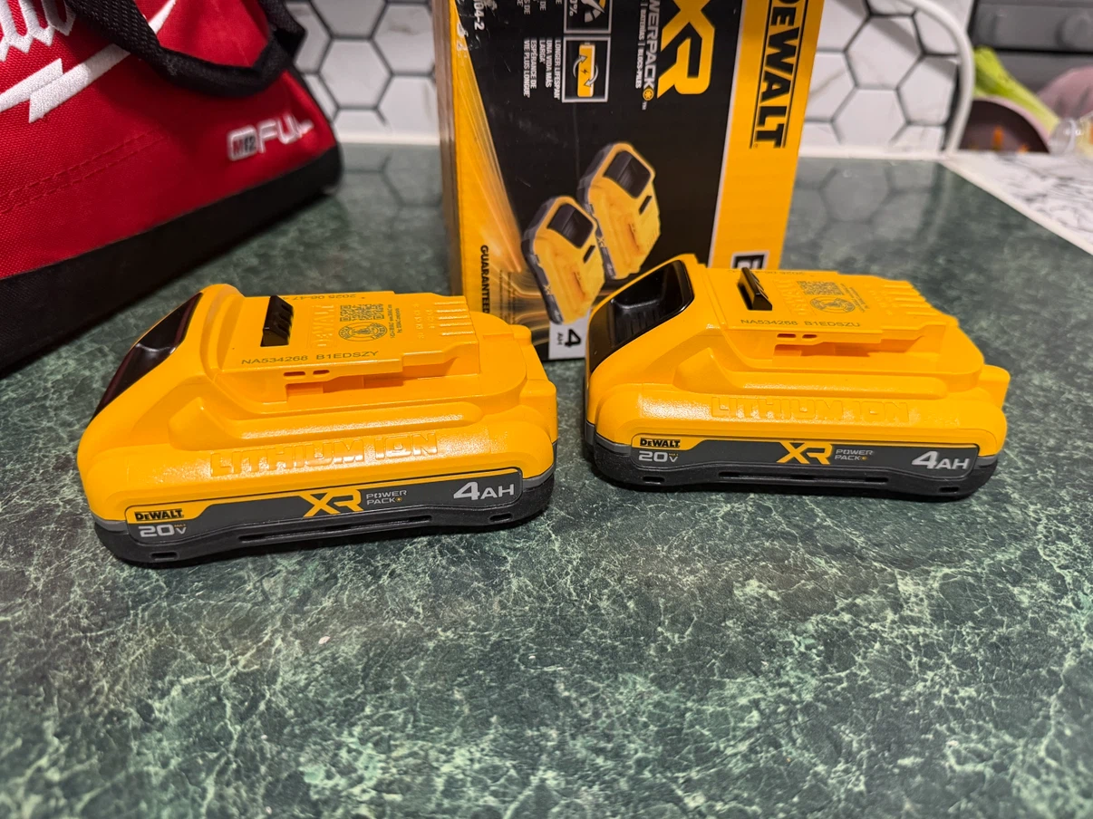 DeWalt 20V MAX XR Power Pack 4Ah Batteries (2-Pack)