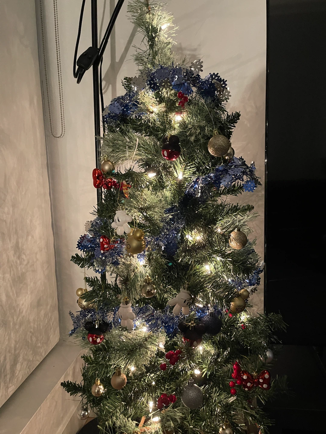 Holiday Cmas Dexter Porch Tree - 4ft Pre-Lit