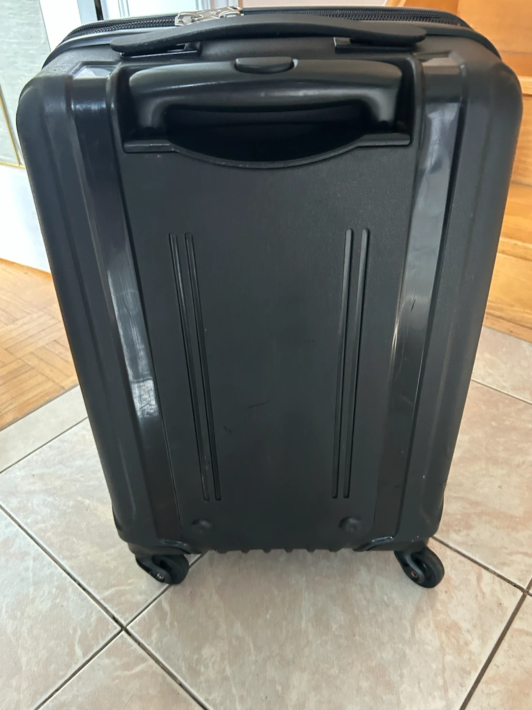 Black Hynes Eagle Carry-On Luggage - photo 2