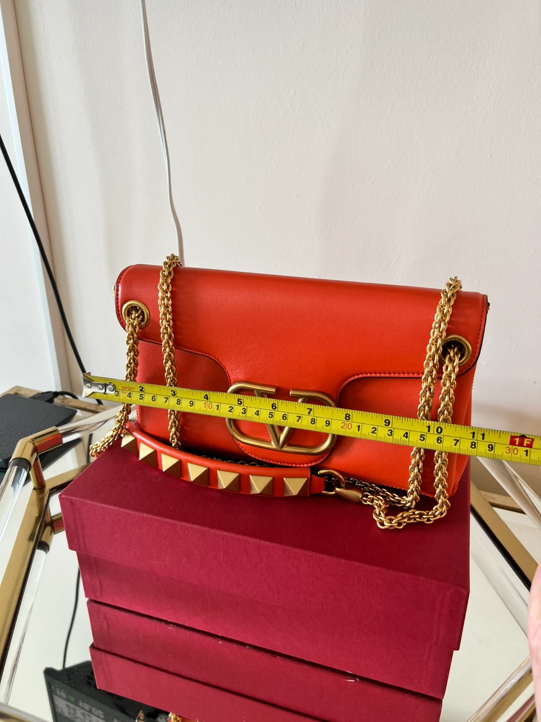 Valentino Garavani Orange Leather Rockstud Shoulder Bag - photo 2