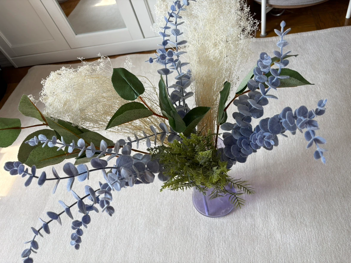 Floral Arrangement and Vase - photo 3