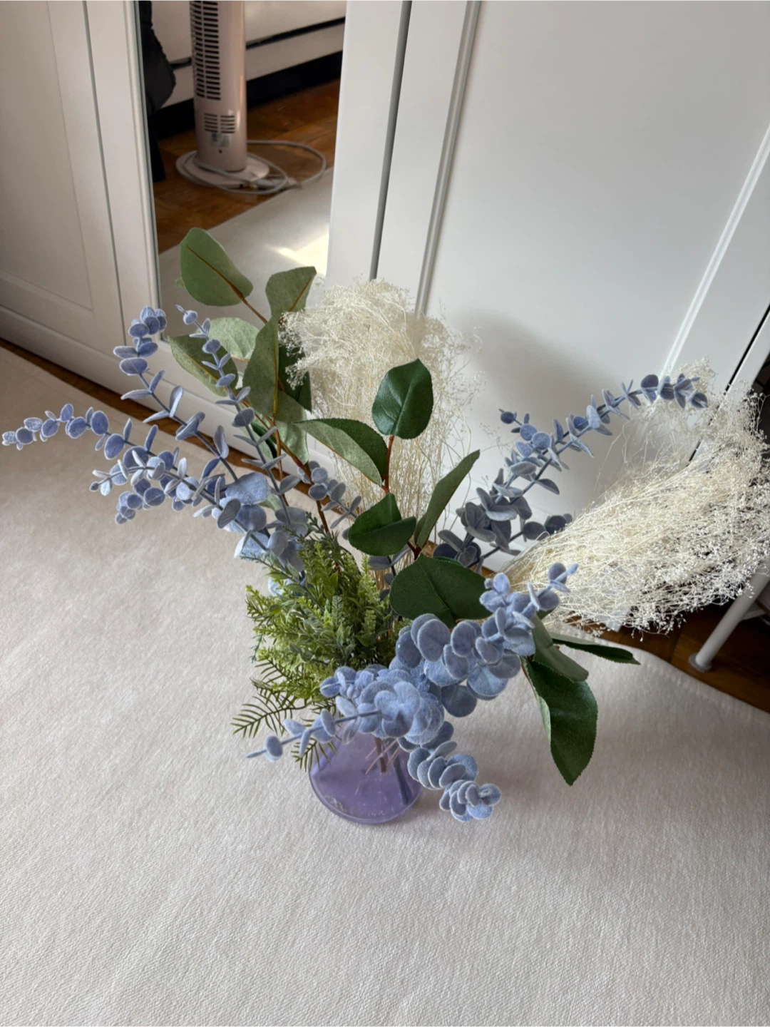 Floral Arrangement and Vase - photo 4