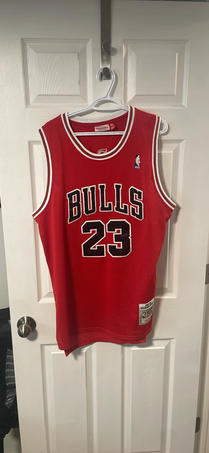 Michael Jordan jersey size XL