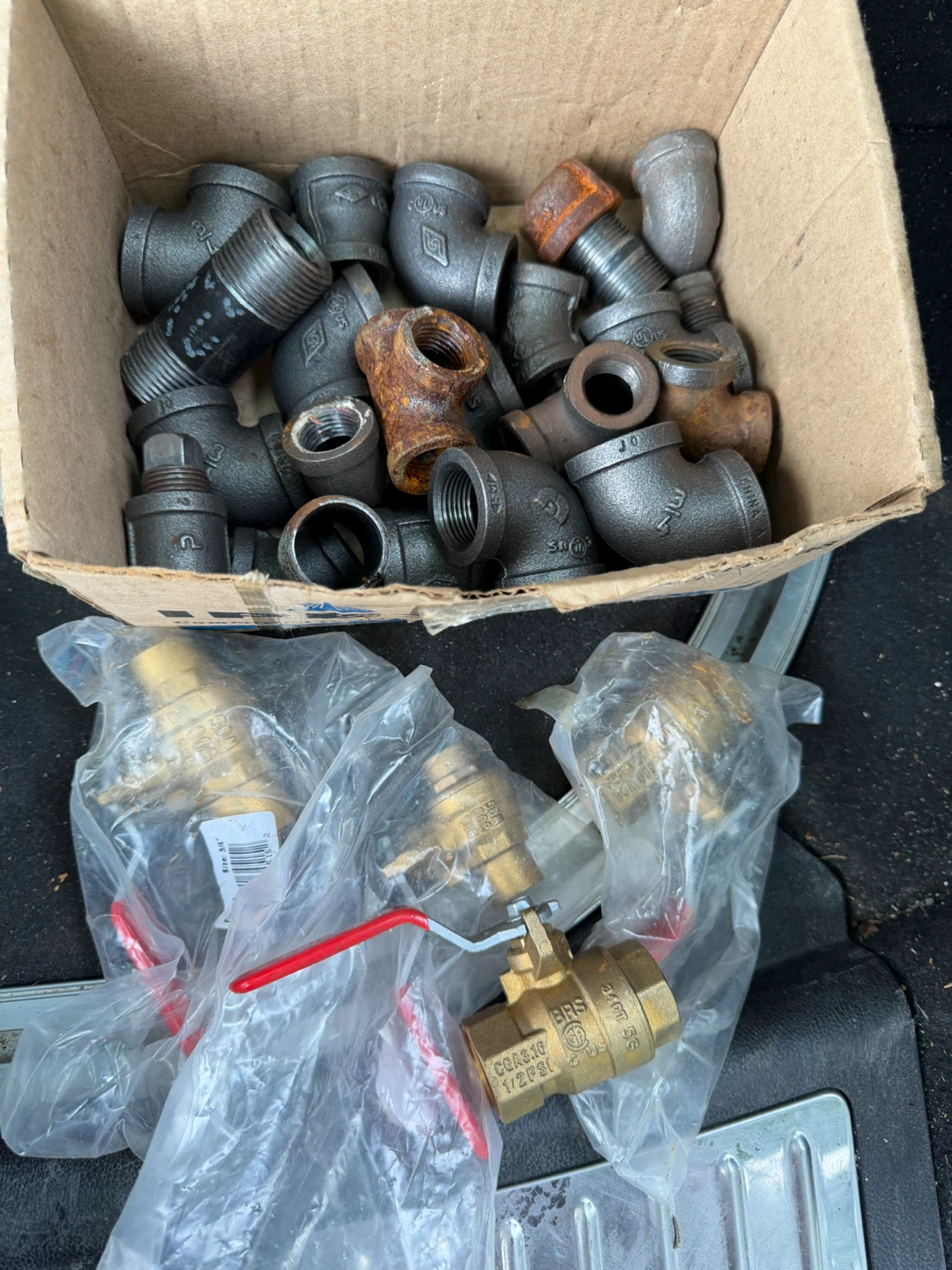 Assorted Black Iron Pipe Fittings & Brass Ball Valves