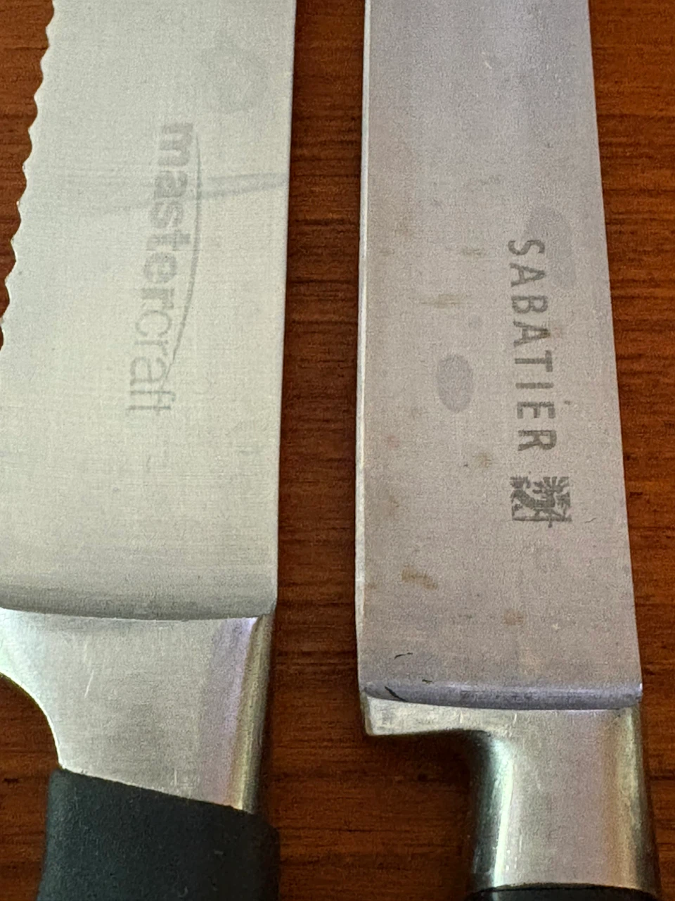 Mastercraft and Sabatier Kitchen Knives with Sharpener - photo 2