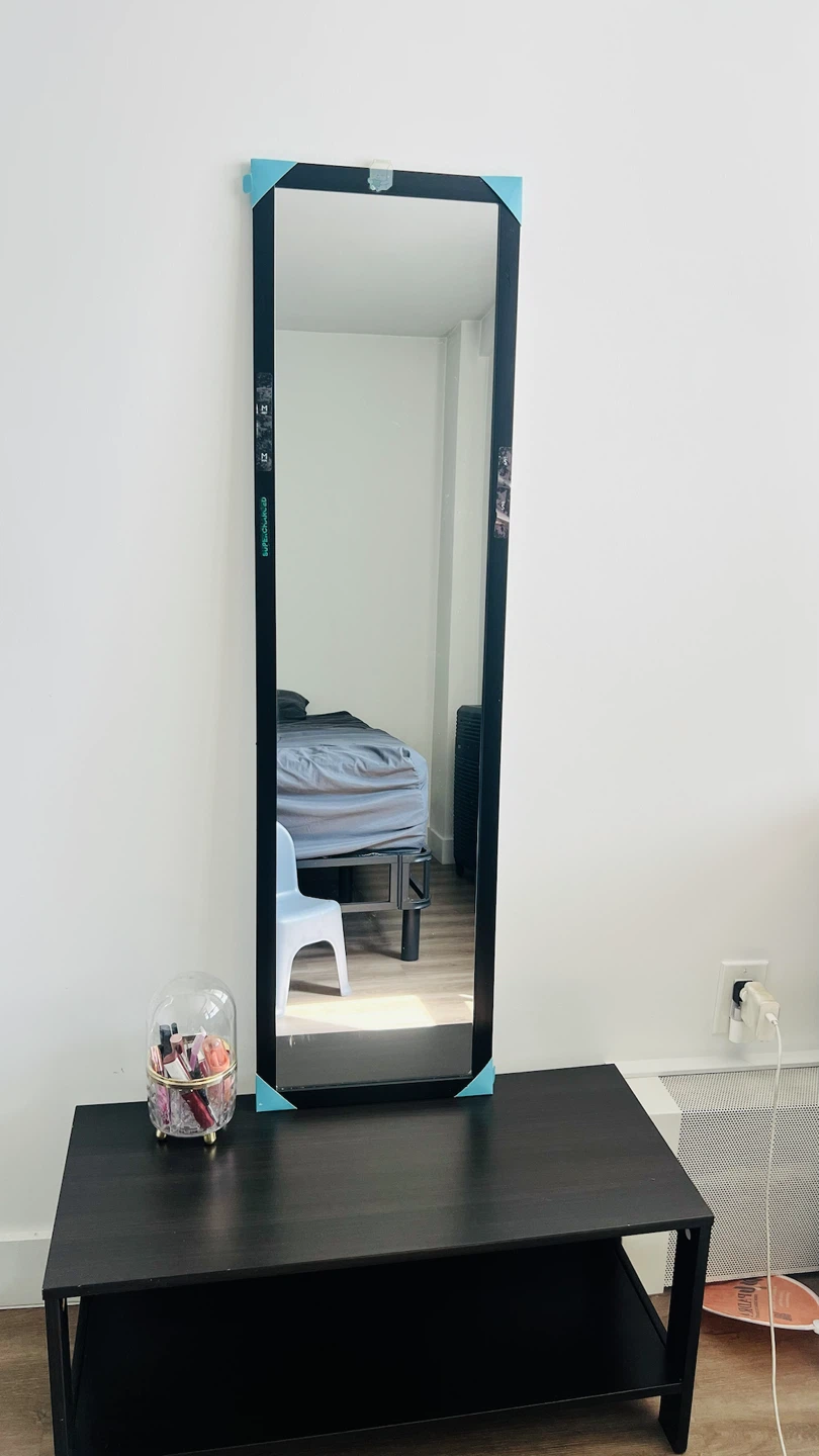 Mirror along with coffee table - photo 2