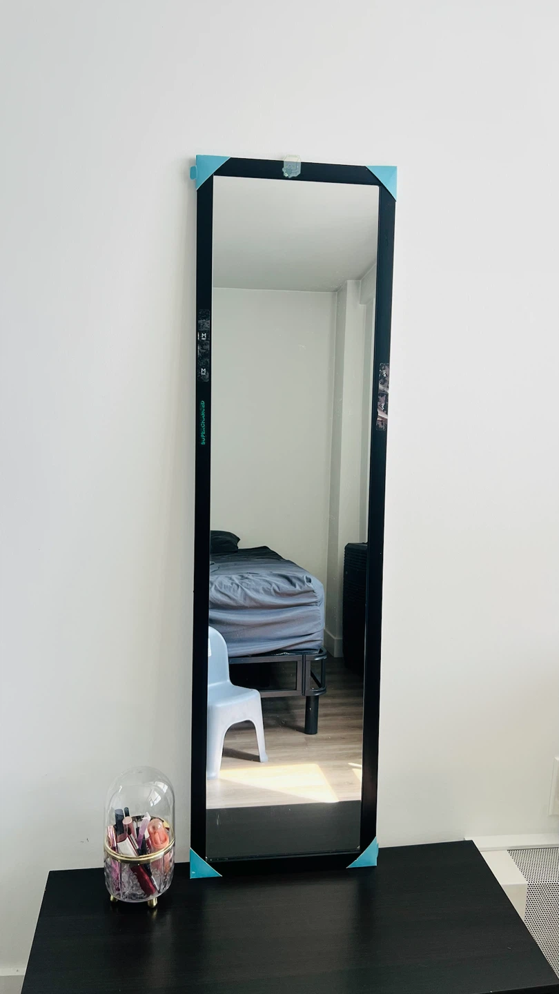 Mirror along with coffee table - photo 5