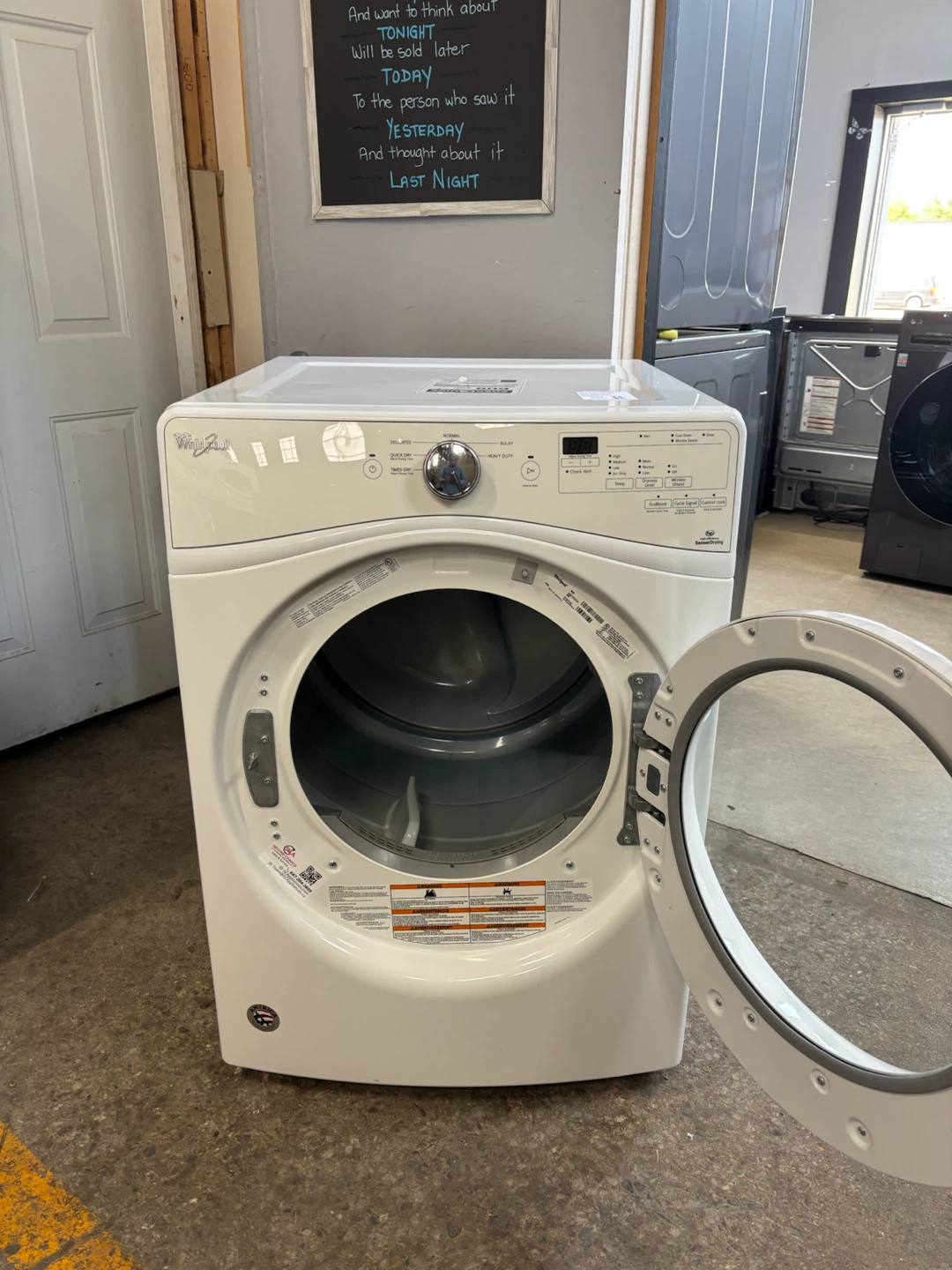27" Whirlpool White Front Load Gas Dryer for Sale - photo 2
