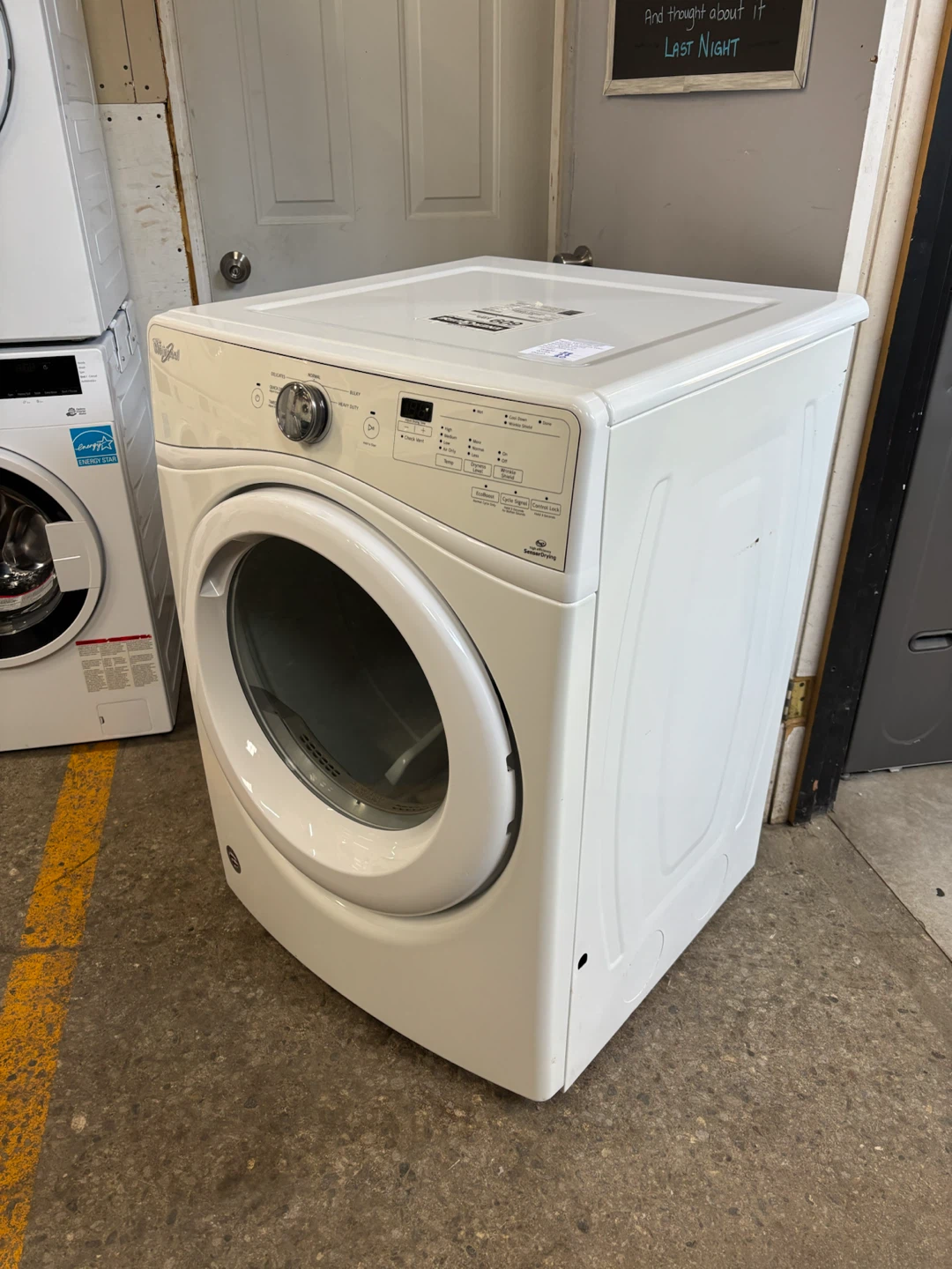 27" Whirlpool White Front Load Gas Dryer for Sale - photo 5