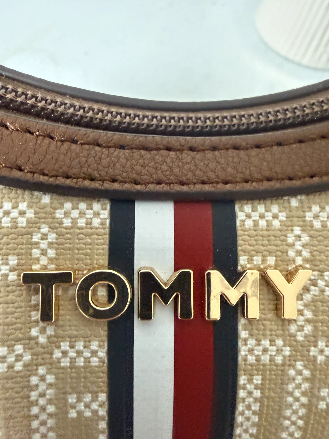 Tommy Hilfiger Shoulder Bag - photo 4