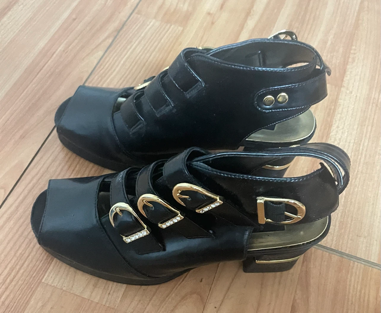 Black Peep-Toe Block Heel Sandals - photo 4