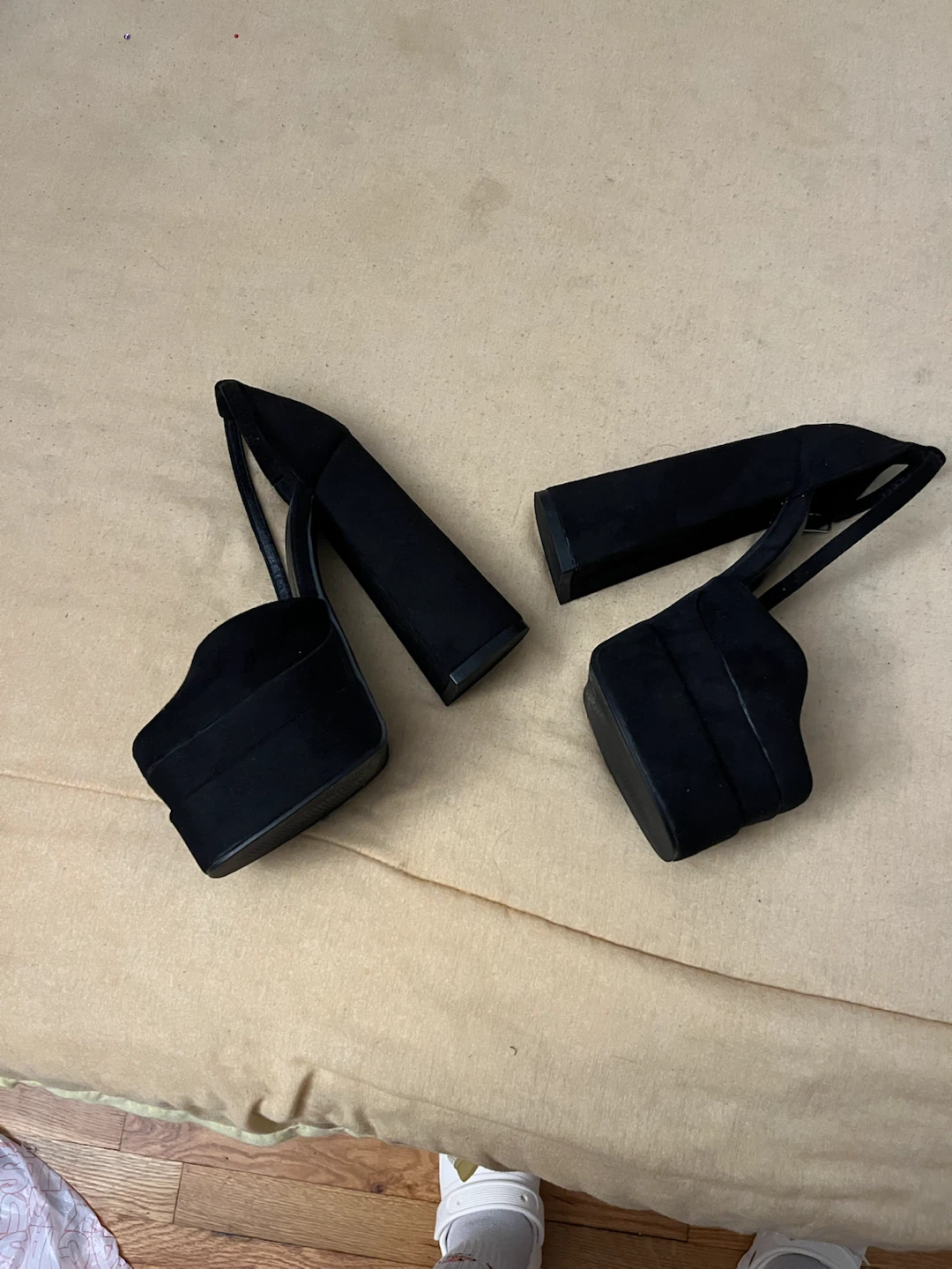 Black Platform Heels - photo 2