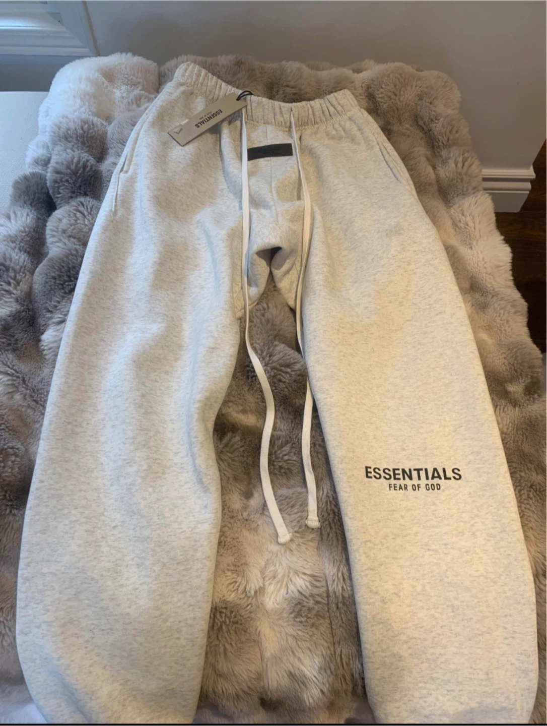 (S)ESSENTIALS Fear of God Hoodie & Sweatpants Set