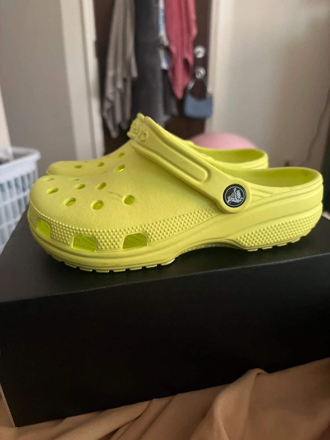 Crocs Clog Shoes Green Size 4/6 - photo 2