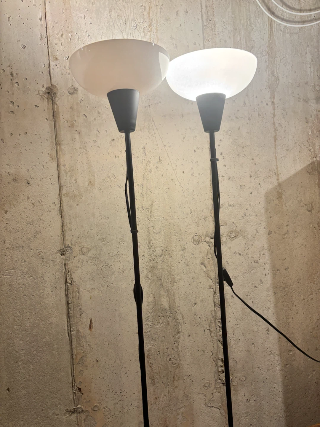 Two Black Floor Lamps - photo 2