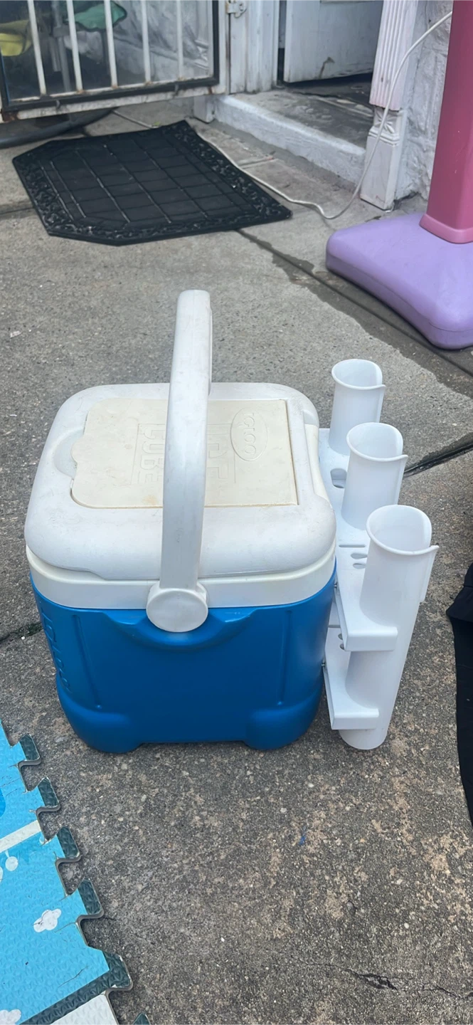 Igloo Cooler with Rod Holders