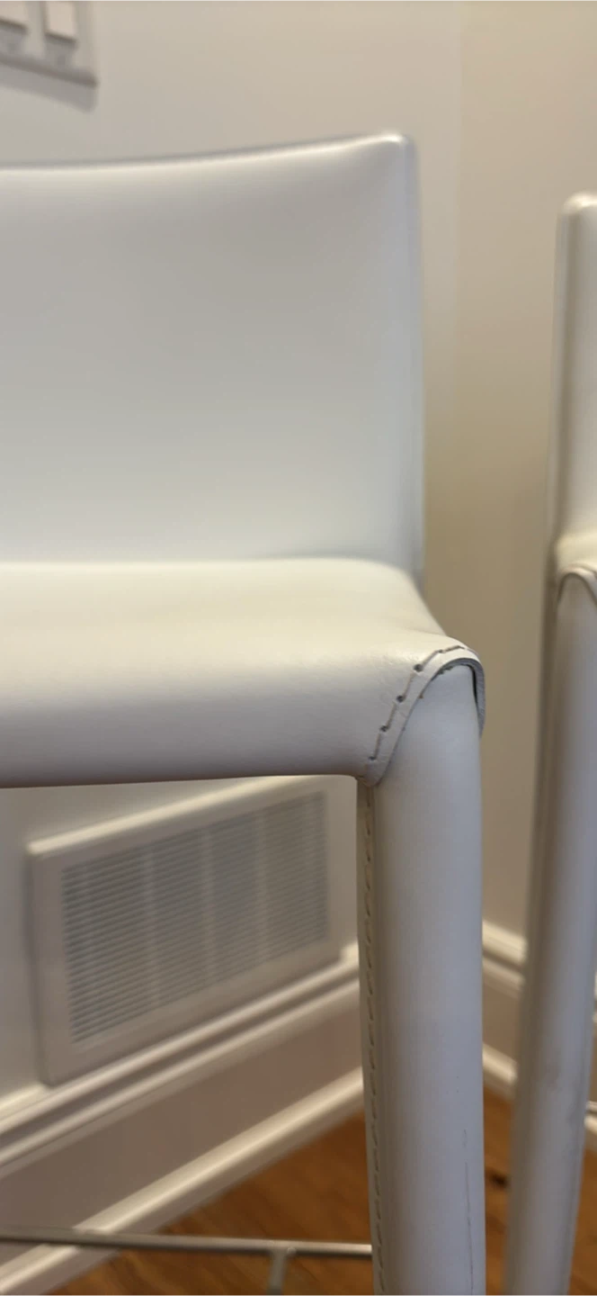 NEW Set of 2 White Leather Bar Stools SEAT HEIGHT 31” - photo 5