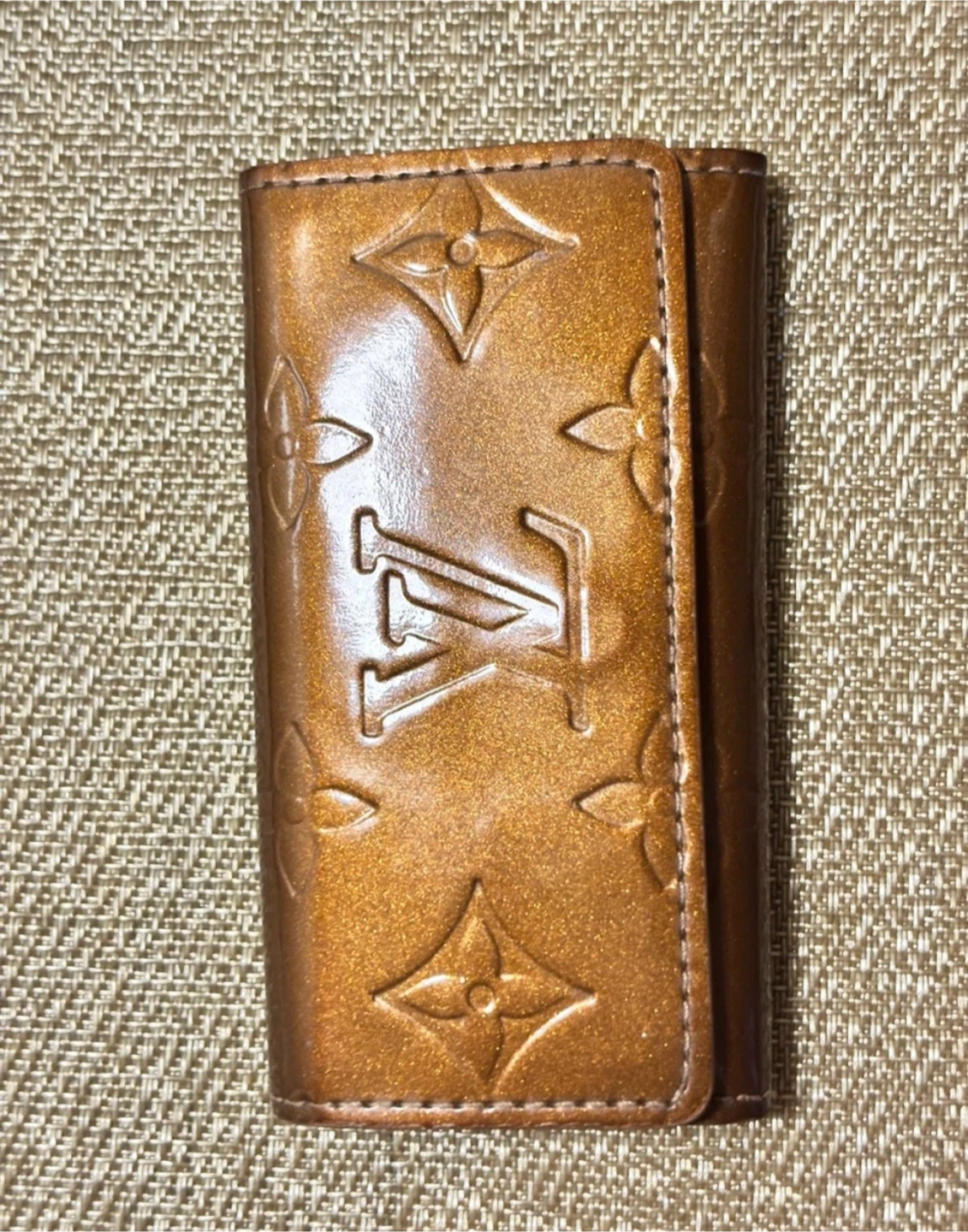 Louis Vuitton Monogram Vernis 6 Key Holder - photo 3