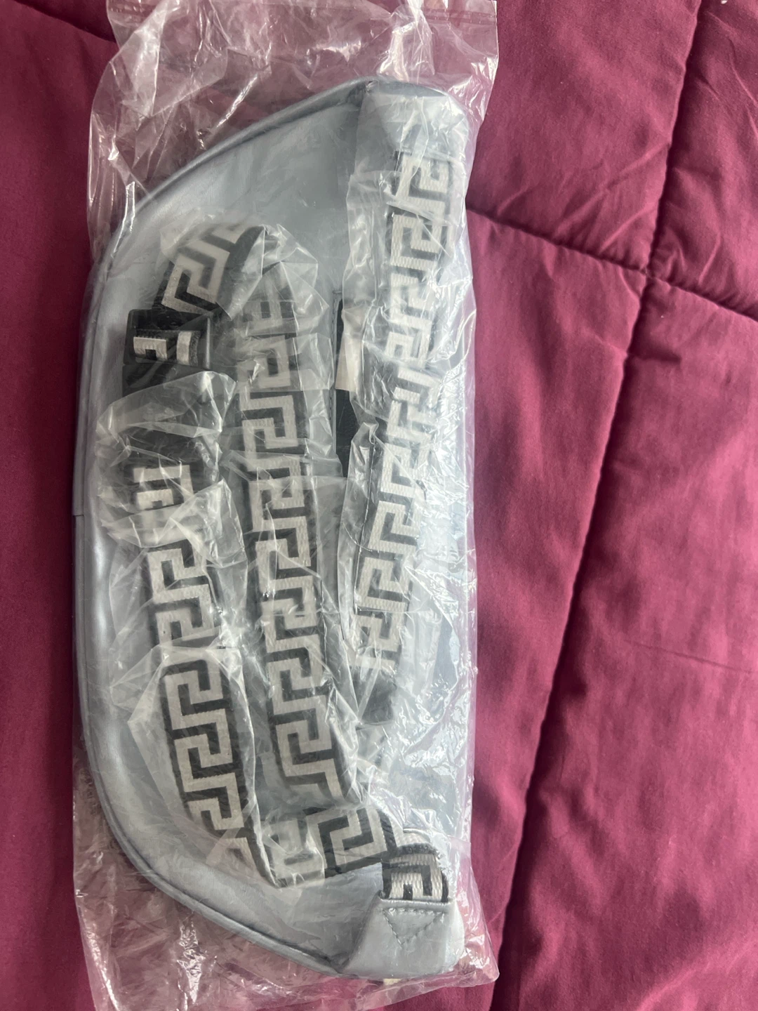 Versace Fragrances Cosmetic Bag - photo 2