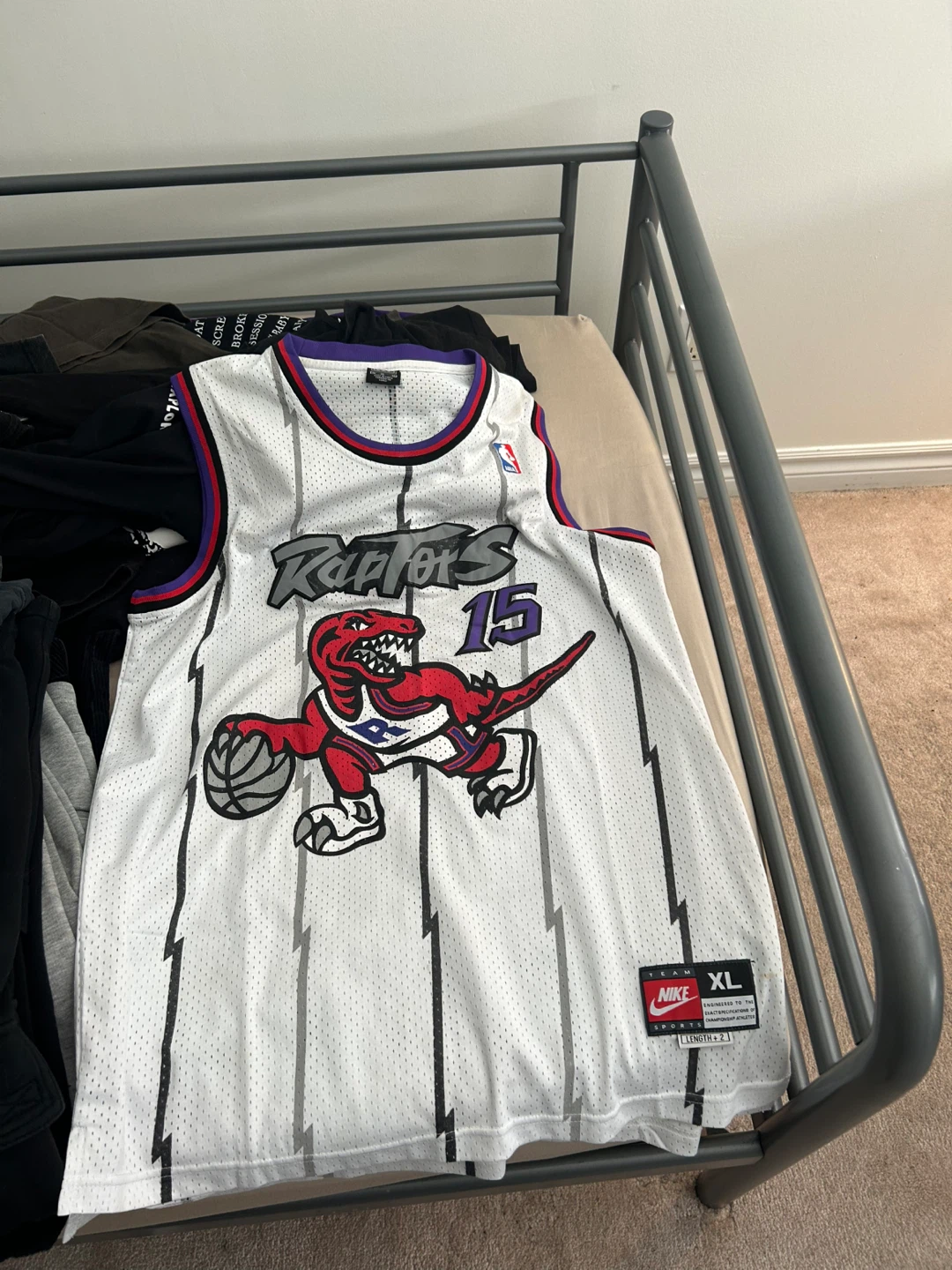 Raptors jersey size XL