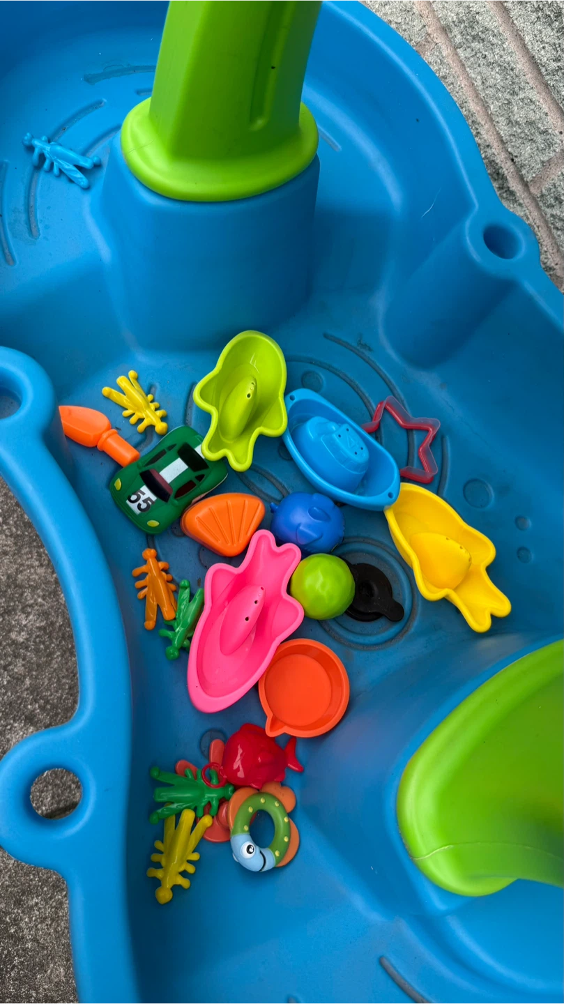 Step2 Water Play Table with Accessories check more pictures - photo 2