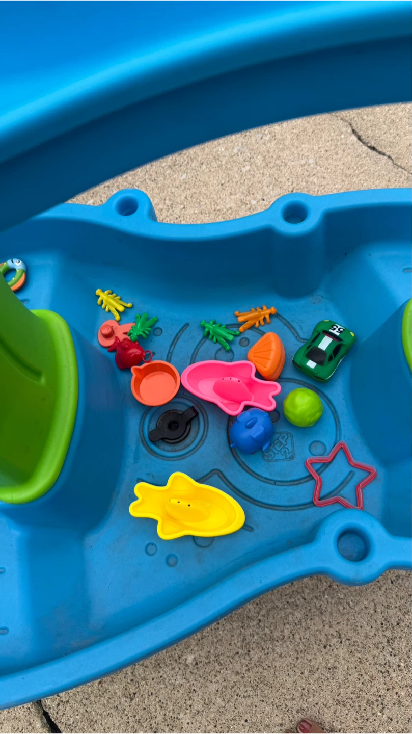 Step2 Water Play Table with Accessories check more pictures - photo 5