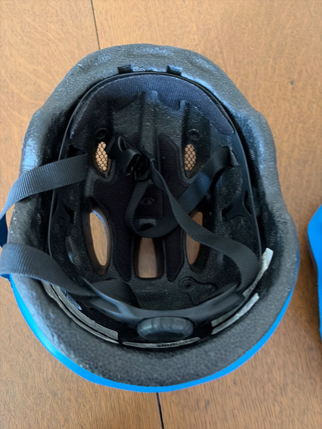Giro Scamp XS Youth Bike Helmet - photo 3