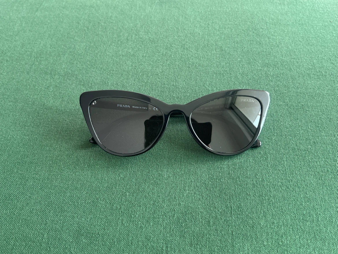 PRADA Sunglasses – Excellent Condition - photo 2