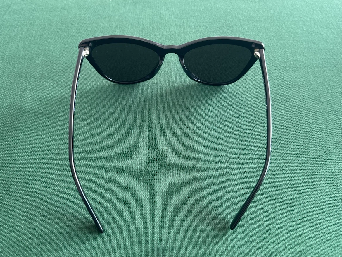 PRADA Sunglasses – Excellent Condition - photo 5