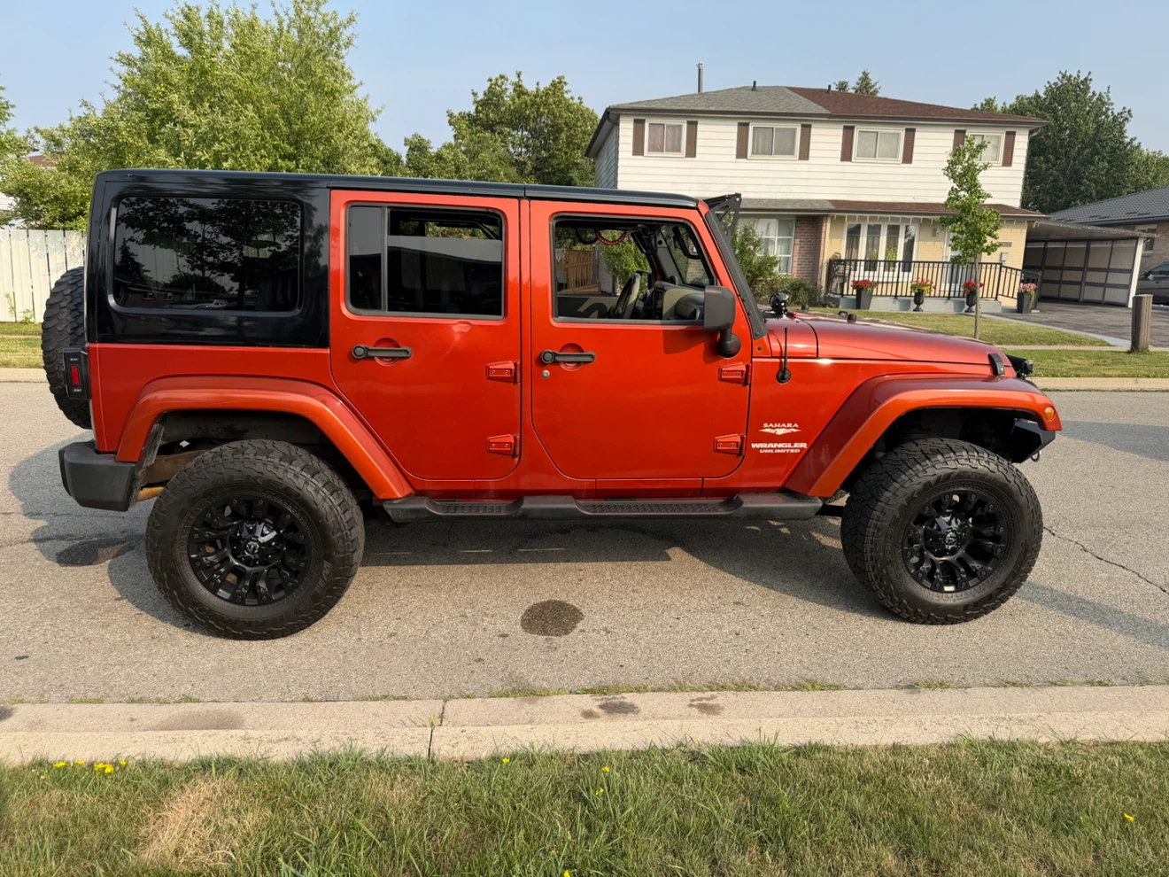 Jeep Wrangler Sahara 4x4 - photo 3