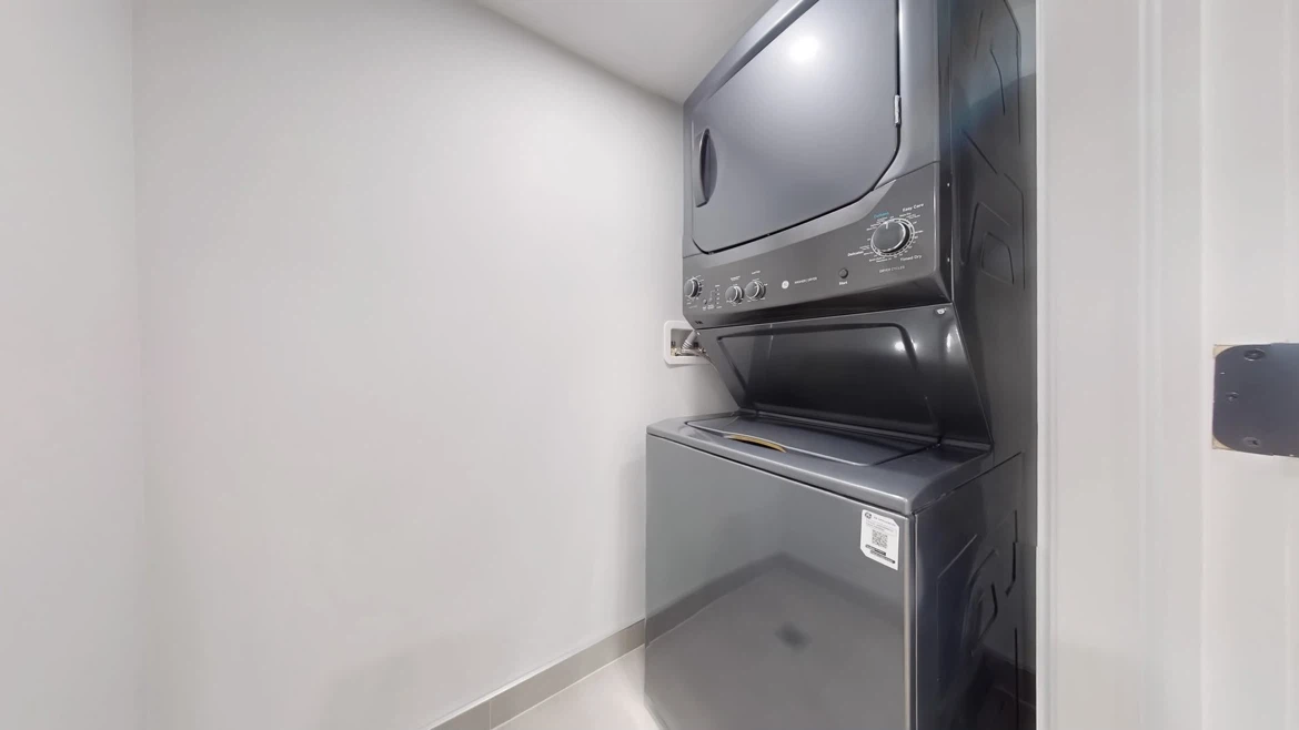 Private room for rent - photo 5