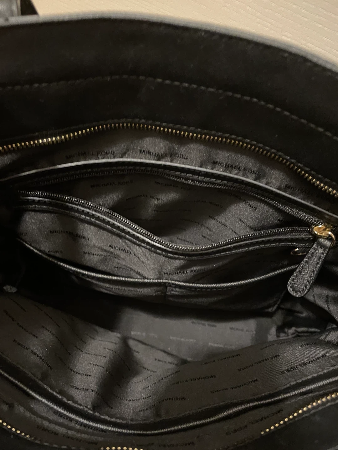 Michael Kors Black Tote Bag - photo 5