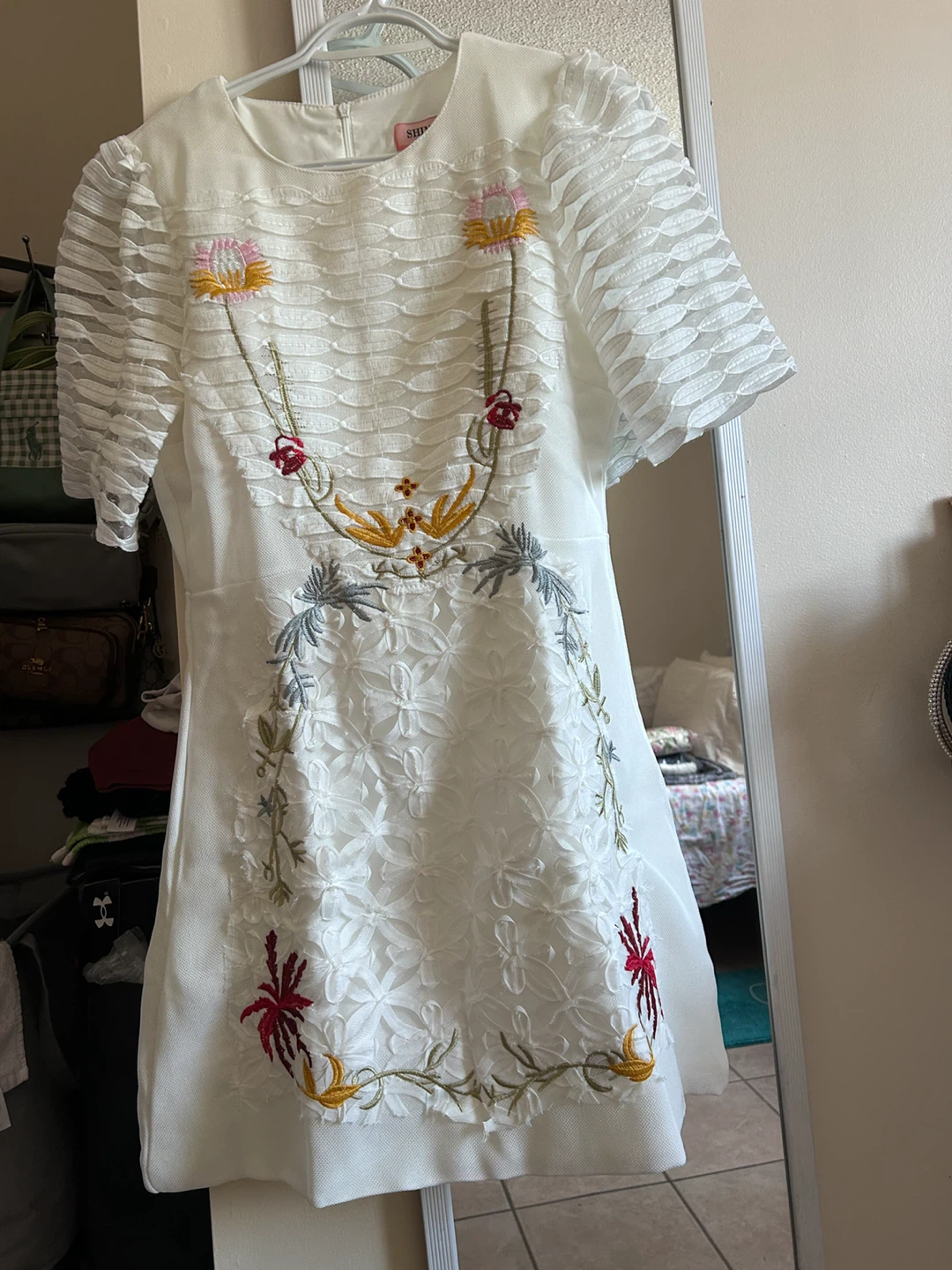 Women dressed - photo 4