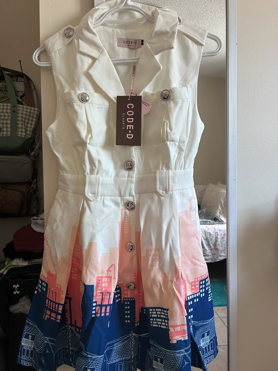 Women dressed - photo 5