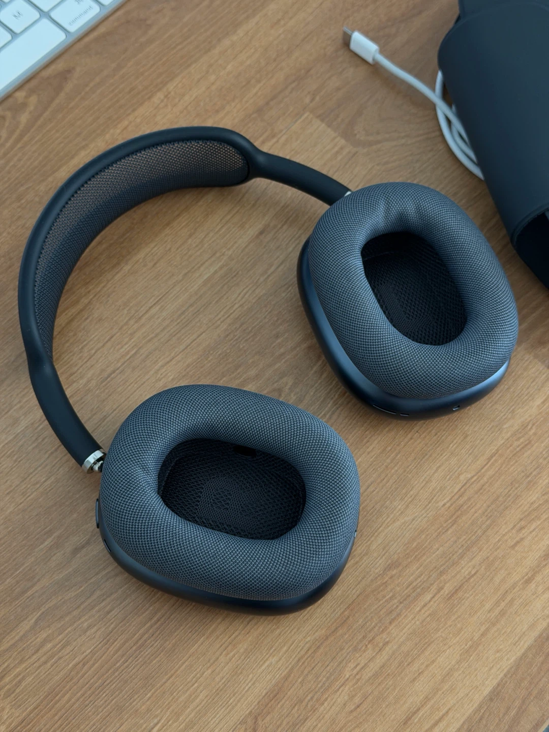 Apple AirPods Max Headphones - Midnight - photo 3
