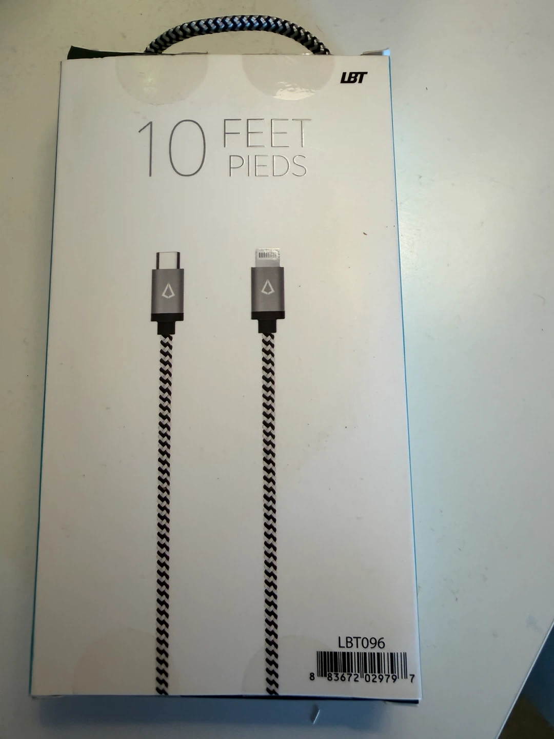 Lightning to usb C cords brand new in box - photo 2