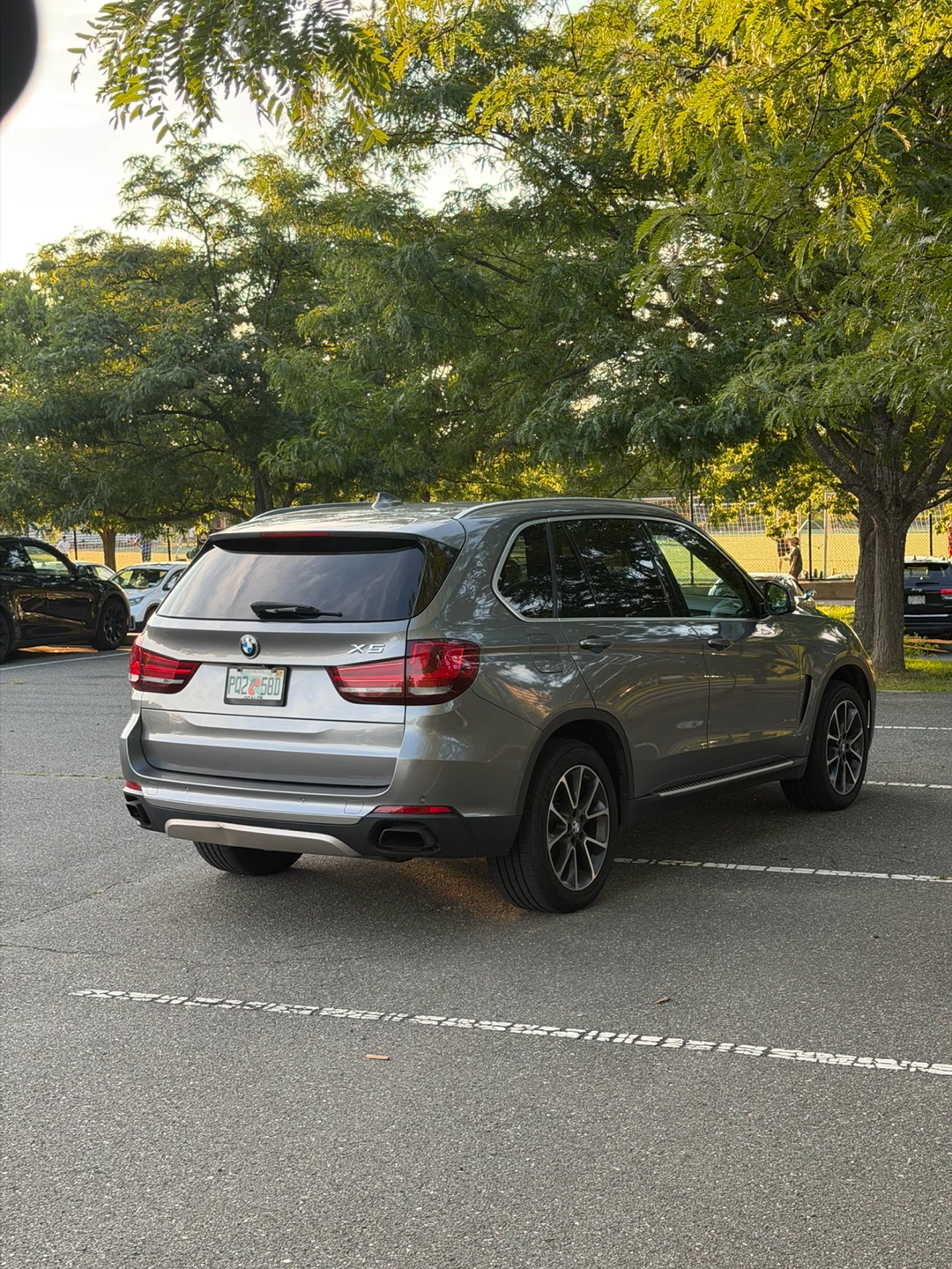 BMW X5 SUV - photo 4