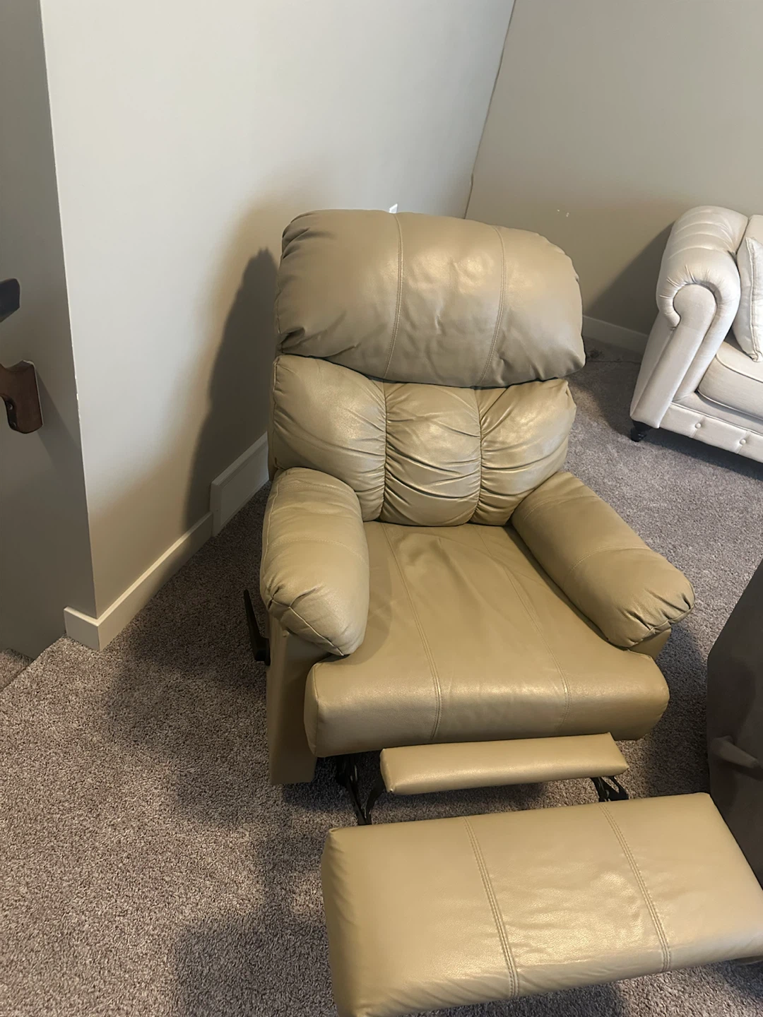 Tan Leather Recliner Chair - photo 2